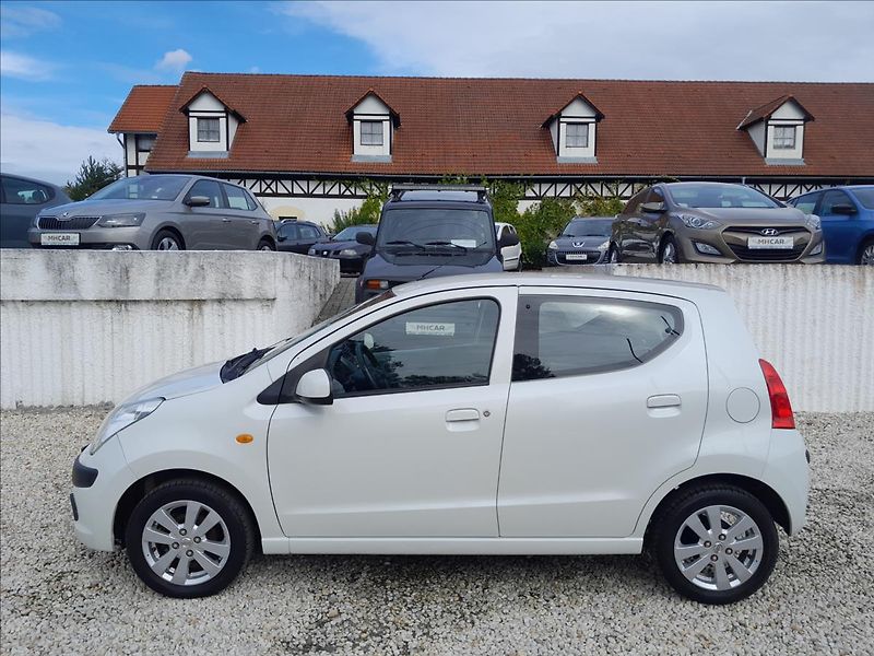 Nissan Pixo 1,0i 50kW - fotka 4 z 41