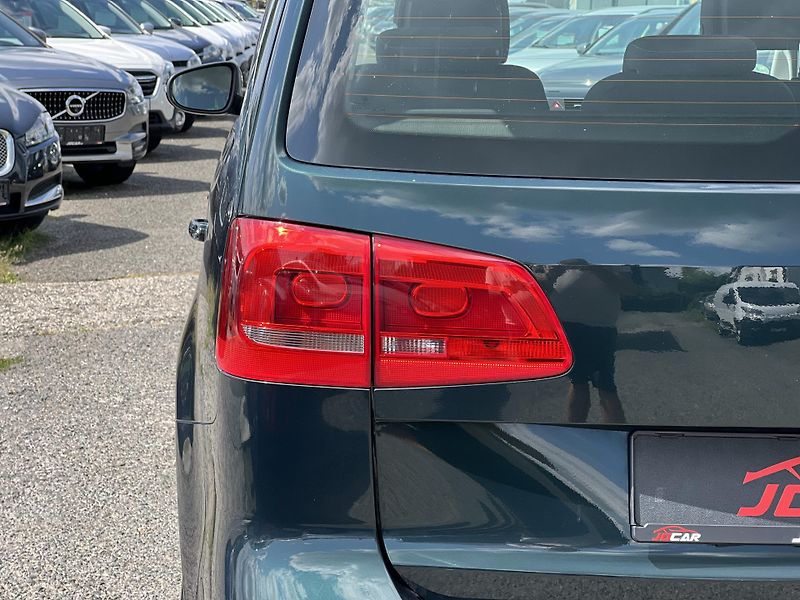 Volkswagen Touran Match 1.4TSi 103kw 7MÍST TAŽNÉ - fotka 40 z 43