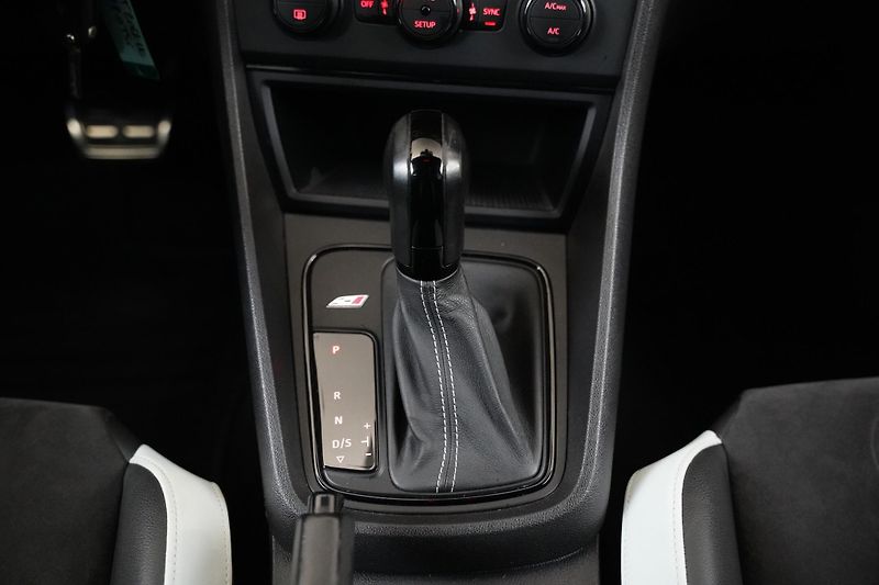Seat Leon - fotka 24 z 26
