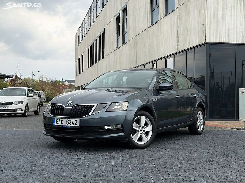 Škoda Octavia (2017) 1.6 TDi 85 kw / po rozvodech - fotka 2 z 18