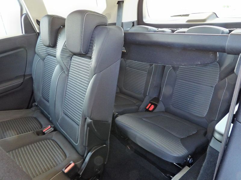 Renault Grand Scénic 1.7dCi Navi 7 míst Tažné - fotka 22 z 31