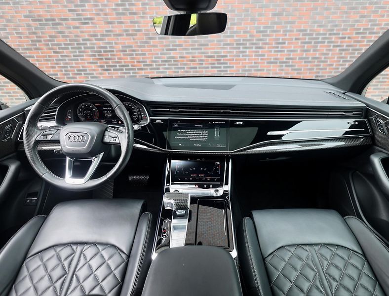 Audi Q7 (2022) 60 TFSIe Quattro Competition - fotka 18 z 42