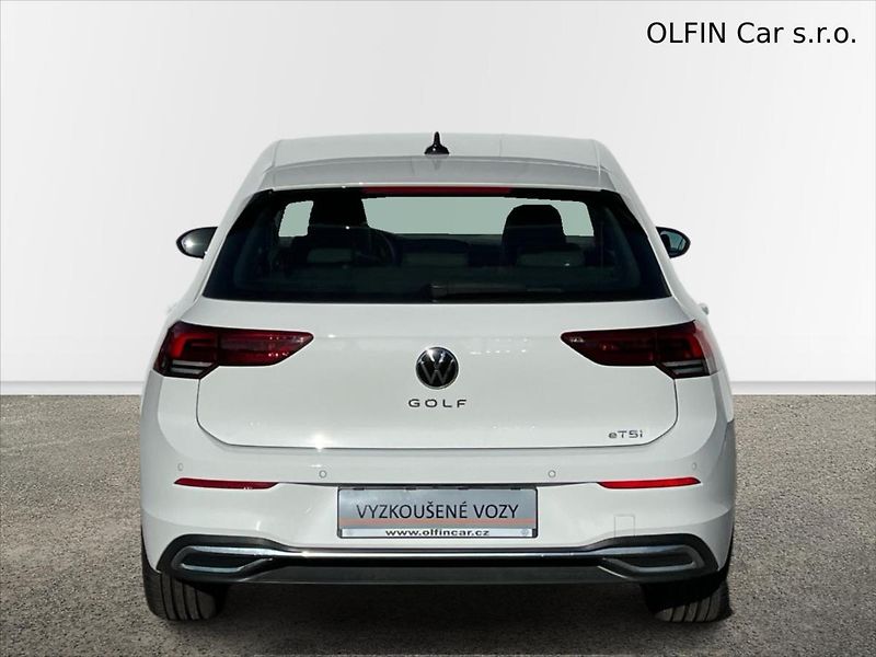 Volkswagen Golf 1,5 e-TSi 96kW 7DSG STYLE  8 - fotka 8 z 24