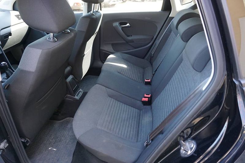 Volkswagen Polo (2012) 1,4  63 KW  nové v ČR - fotka 28 z 35