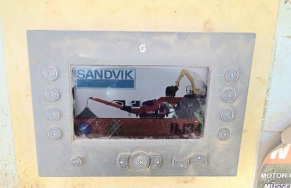 Ostatní (2014) 51t drtič 400t/h Sandvik QJ341 - fotka 10 z 12