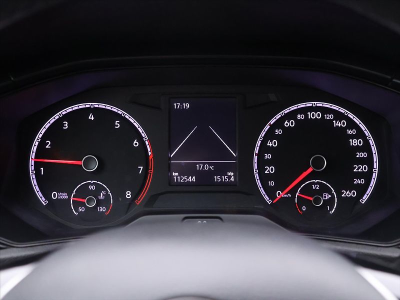 Volkswagen T-Roc 1,0 TSI 85kW Aut.klima CZ - fotka 18 z 34