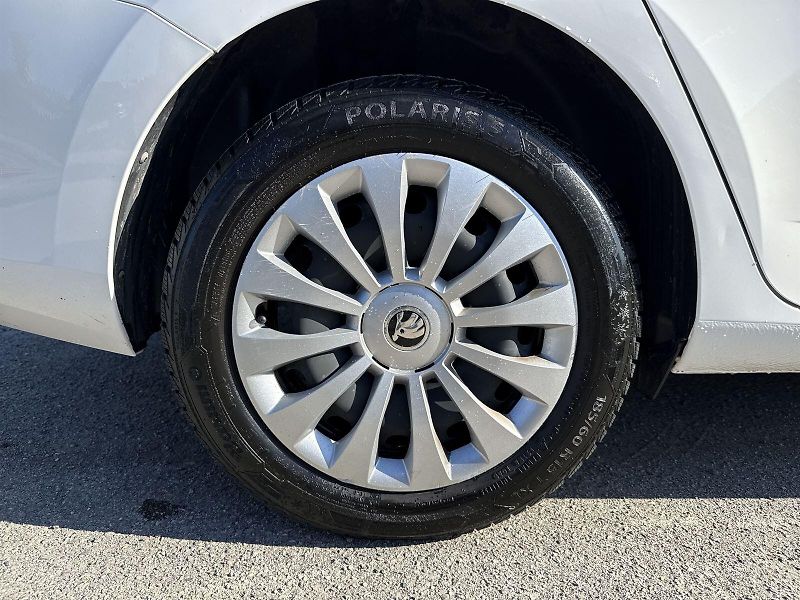Škoda Fabia (2023) Combi 1.0 TSI Active - fotka 21 z 24