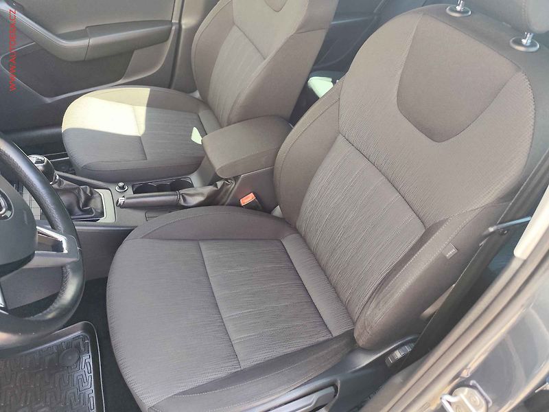 Škoda Octavia (2017) 2.0TDi, LED, navi - fotka 9 z 25