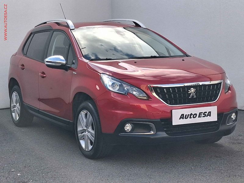 Peugeot 2008 (2017) 1.2 PT, Style, navi, TZ - fotografie inzerátu