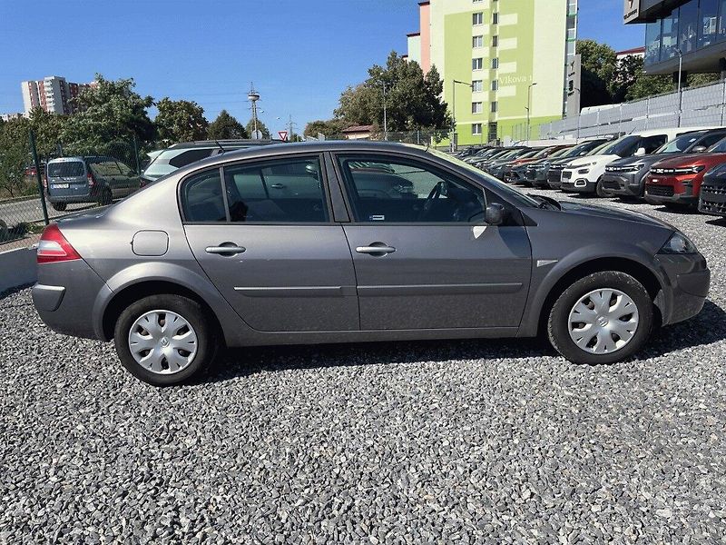 Renault Mégane (2009) 1.4i, 72kW,ČR,Klima - fotka 6 z 31