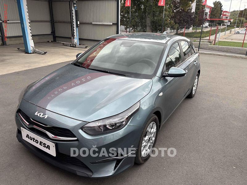 Kia Ceed (2024) 1.5 TGDi, 1.maj,ČR, servis - fotka 1 z 3