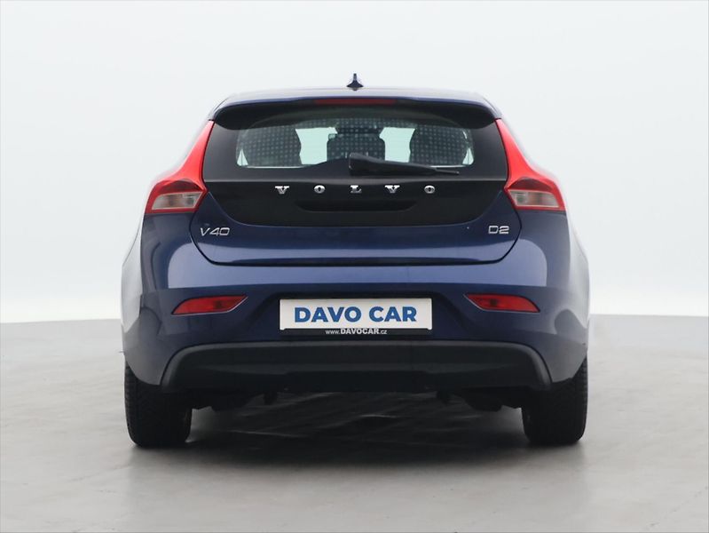 Volvo V40 1,6 D2 115 Summum - fotka 6 z 30