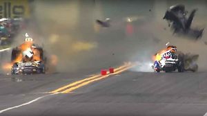 Dragstery kategorie Funny Car.