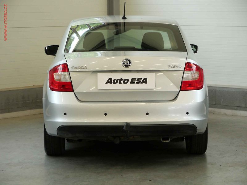 Škoda Rapid (2015) 1.4 TDi, ČR, Ambition, TZ - fotka 5 z 19