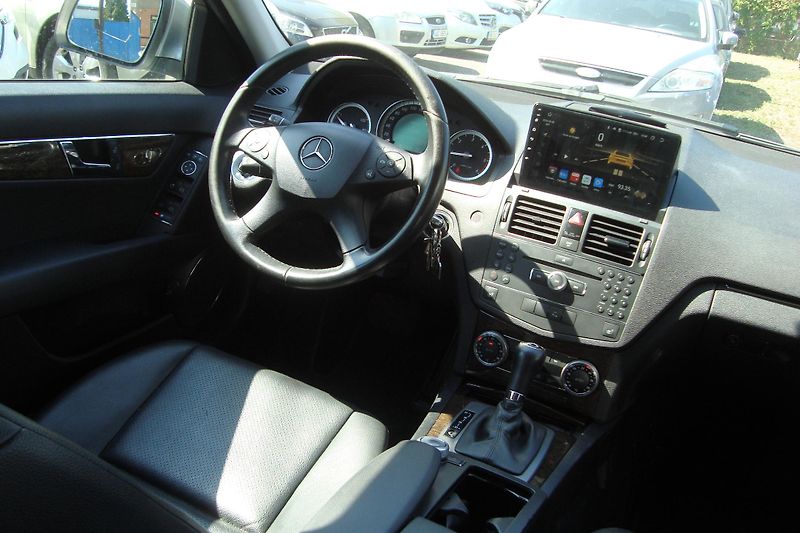 Mercedes-Benz Třídy C (2008) 220CDi,AUT,ČR,Servisní kniha - fotka 36 z 65