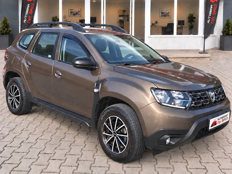 Dacia Duster (2020) 1.0TCe 74kW -1.MAJITEL-T.ZAŘ. - fotka 1 z 31