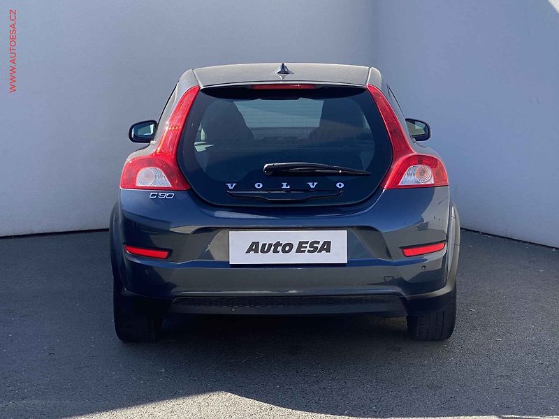 Volvo C30 (2010) 1.6 D2 - fotka 4 z 15