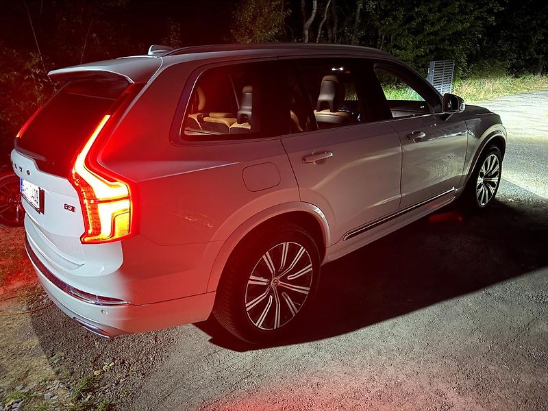 Volvo XC90 B5 Inscription 7m., tažné, DPH - fotka 12 z 31