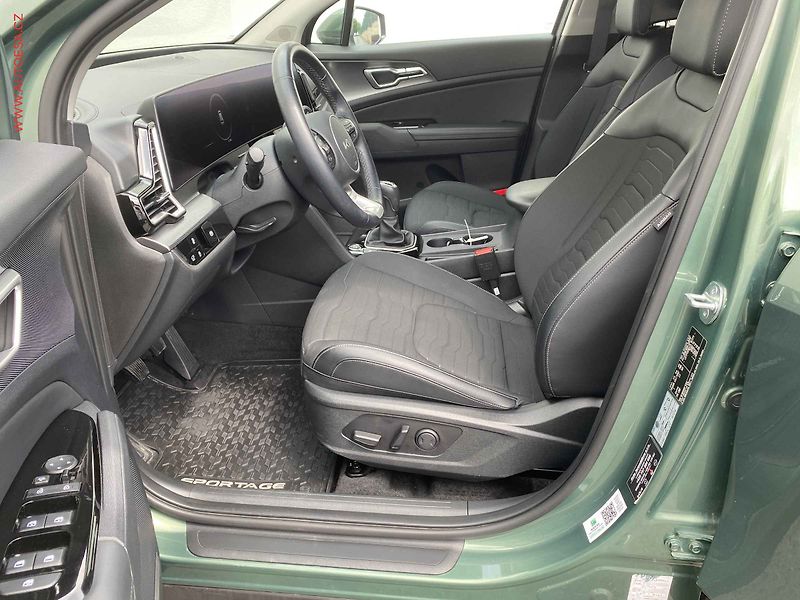 Kia Sportage (2023) 1.6 T-GDi, 1.maj,ČR, TOP - fotka 8 z 21