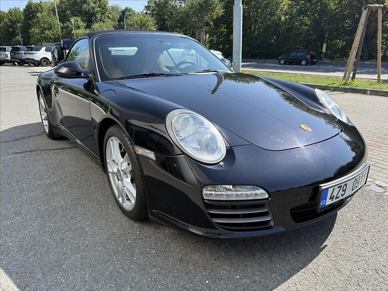 Porsche 911 3,6   Carrera 4 Cabrio (997/2) - fotka 5 z 26