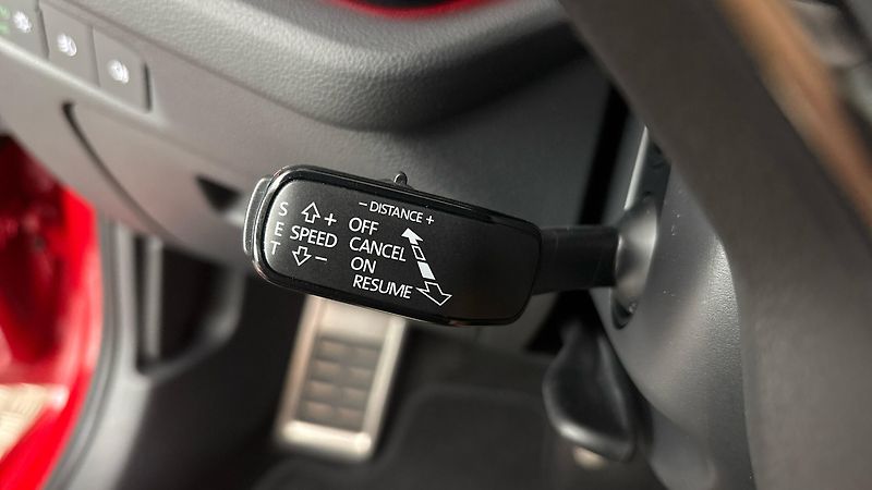 Škoda Octavia 2.0 TDI DSG Sportline - fotka 14 z 29
