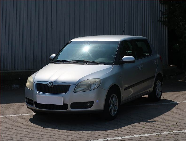 Škoda Fabia (2008) 1.2, nová STK, plně pojízdný - fotka 2 z 16