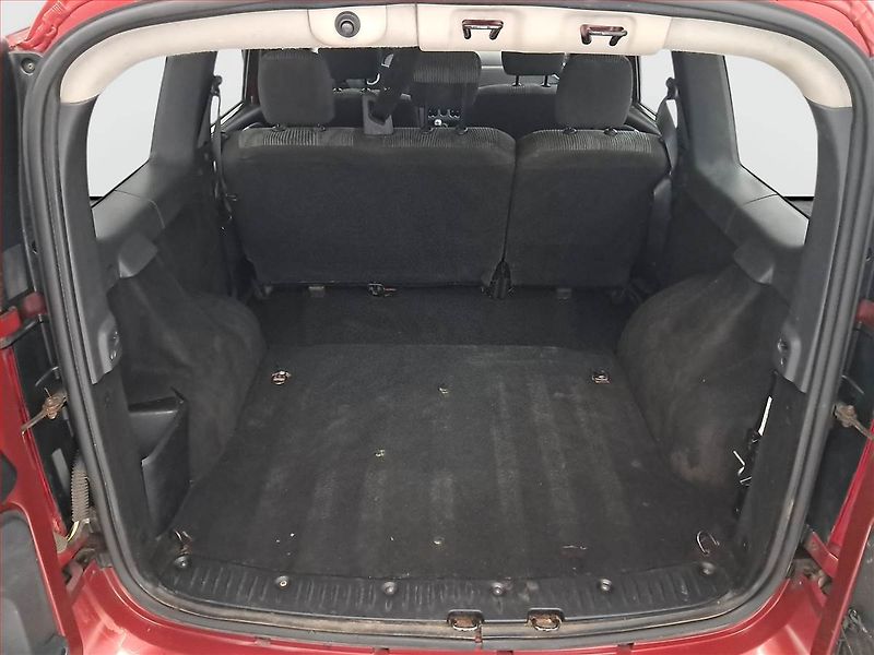 Dacia Logan (2010) 1.6 16V, LPG, po STK, Tažné - fotka 13 z 13