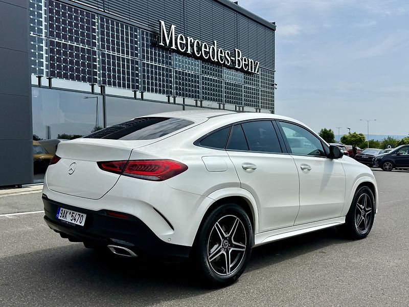 Mercedes-Benz GLE (2022) 400 d 4MATIC kupé - fotka 8 z 49