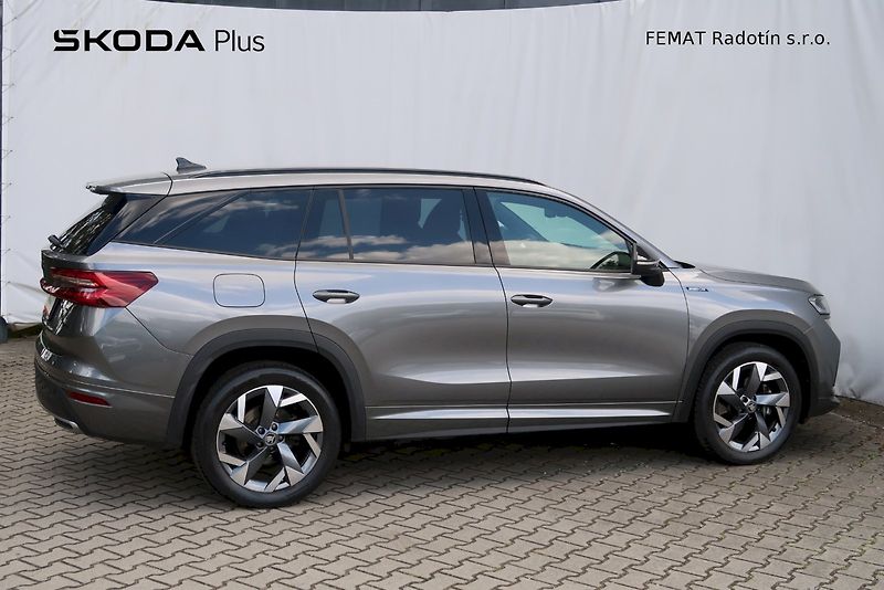Škoda Kodiaq (2025) SPORTLINE 4X4 2,0 TDI 142 kW D - fotka 3 z 28