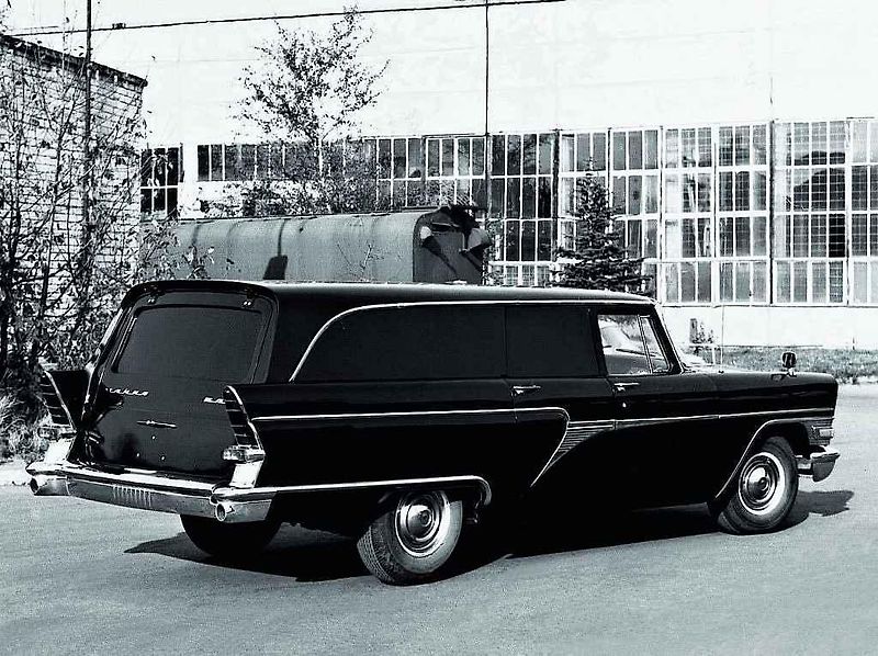 Premiéra se uskutečnila na výstavě Expo 58 v Bruselu.