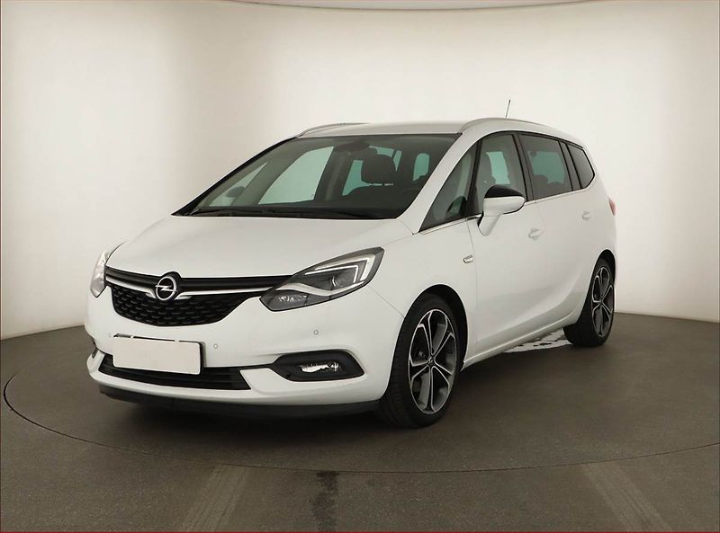 Opel Zafira (2019) 1.6 Turbo, 7 míst, Navi - fotka 2 z 14