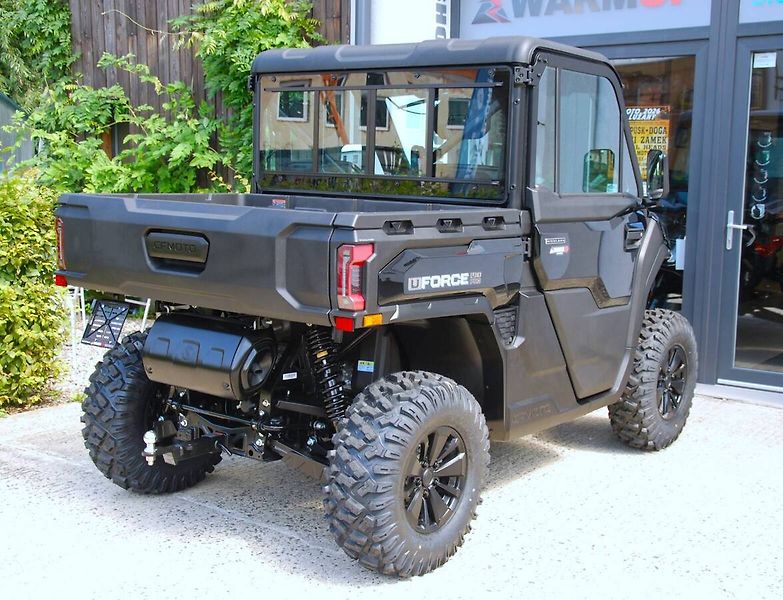 CFMOTO (2026) U10 Pro Highland BLACK - fotka 13 z 26