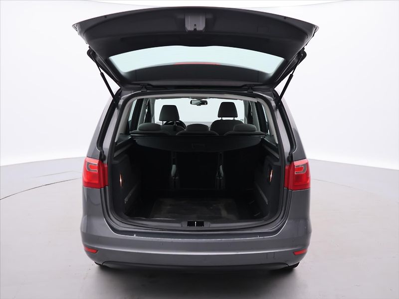 Seat Alhambra 2,0 TDI 125kW DSG Style DPH - fotka 9 z 33
