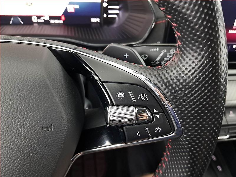Škoda Octavia (2021) RS 2.0 TDI - fotka 19 z 22
