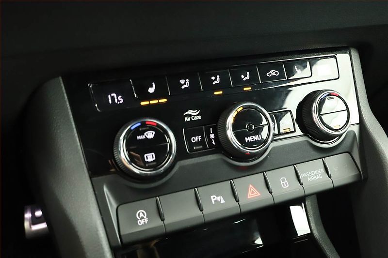 Škoda Karoq (2023) Sportline 2.0 TDI - fotka 9 z 17