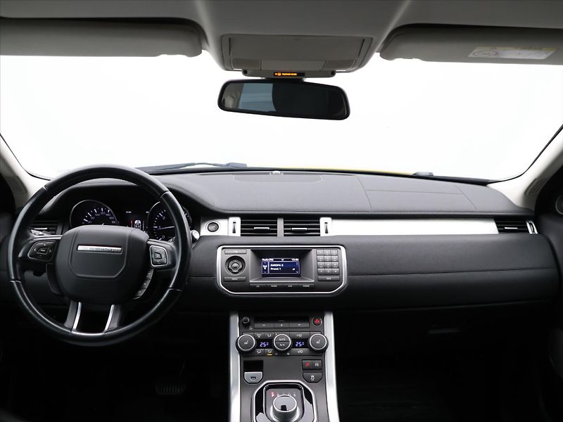 Land Rover Range Rover 2,2 TD4 Prestige CZ 1.maj DPH - fotka 27 z 35