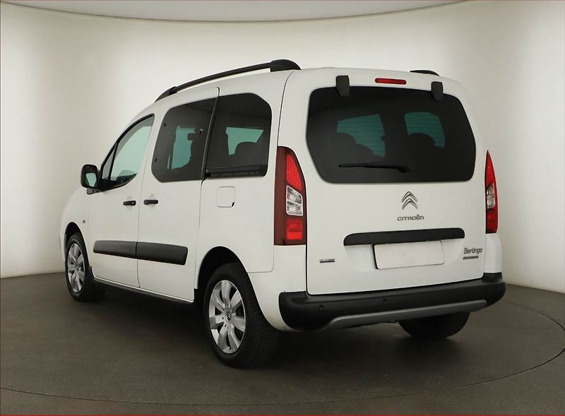 Citroën Berlingo (2016) XTR 1.6 HDi, 7Míst, ČR, 1Maj - fotka 4 z 14