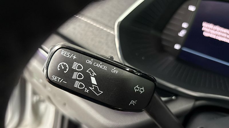 Škoda Octavia 2.0 TDI Style Combi - fotka 14 z 27