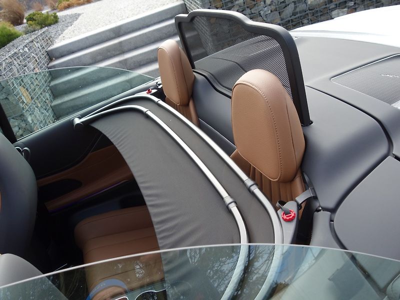 Mercedes-Benz CLE (2024) 300*4M*CABRIO*AMG*TOP-VÝB*CZ!! - fotka 15 z 50