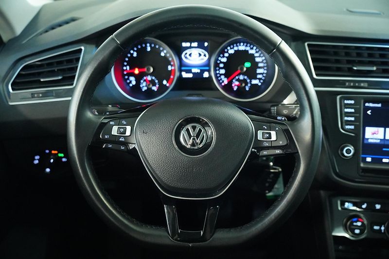 Volkswagen Tiguan - fotka 18 z 30