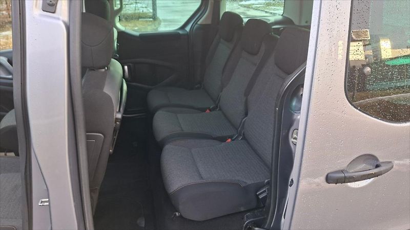 Citroën Berlingo 1,6 HDi 73 Kw 5 míst ČR DPH - fotka 11 z 15