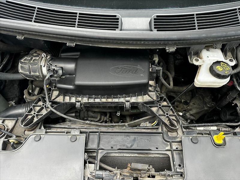 Ford Tourneo Custom 2,0 TDCi 96kW-CZ-DPH-SERVIS!! - fotka 39 z 45
