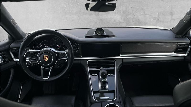 Porsche Panamera Turbo S E-Hybrid - fotka 18 z 30