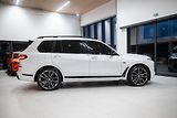 BMW X7 (2023) 40D 250KW M-SPORT MASÁŽE TAŽNÉ - náhled 2