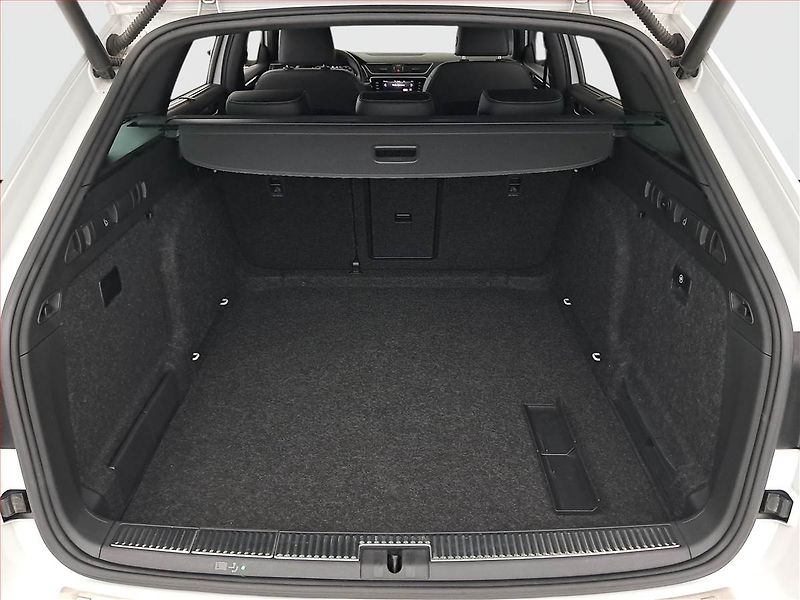 Škoda Superb (2021) Laurin&Klement 2.0 TDI - fotka 14 z 21