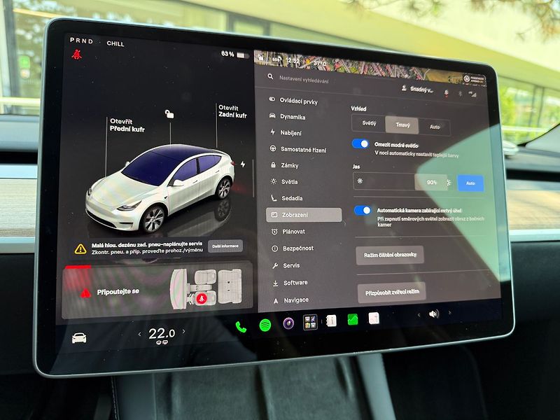 Tesla Model Y Standrart Range LFP Tažné - fotka 25 z 43