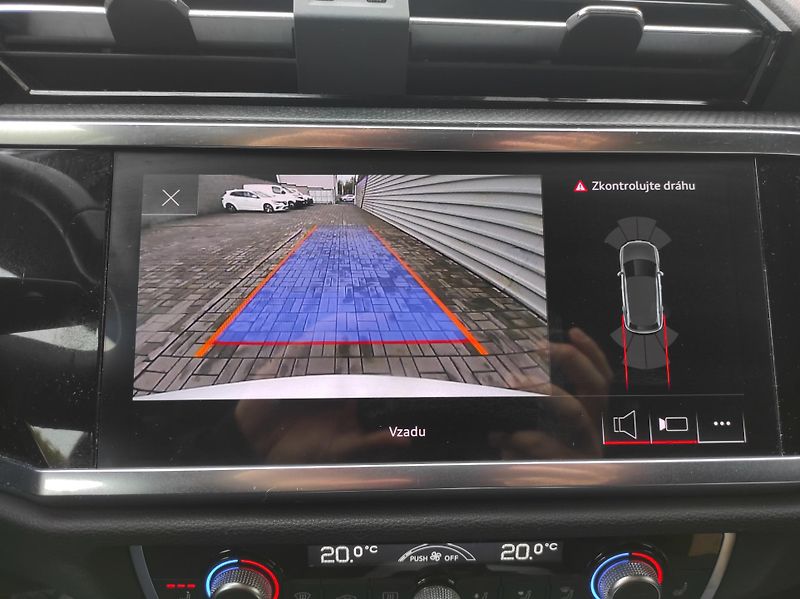 Audi Q3 1.5 35TFSI S tronic - fotka 28 z 52
