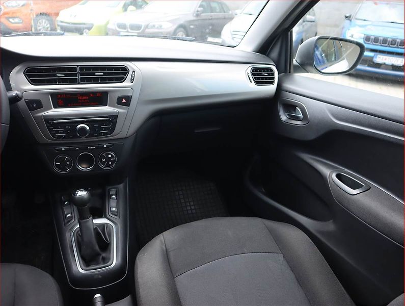 Citroën C-Elysée (2018) 1.2 PureTech, Serv.kniha - fotka 8 z 17