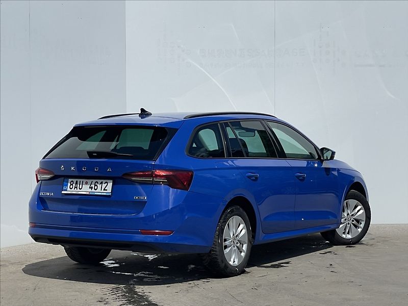 Škoda Octavia 1,5 TSI DSG Ambition Plus - fotka 3 z 23
