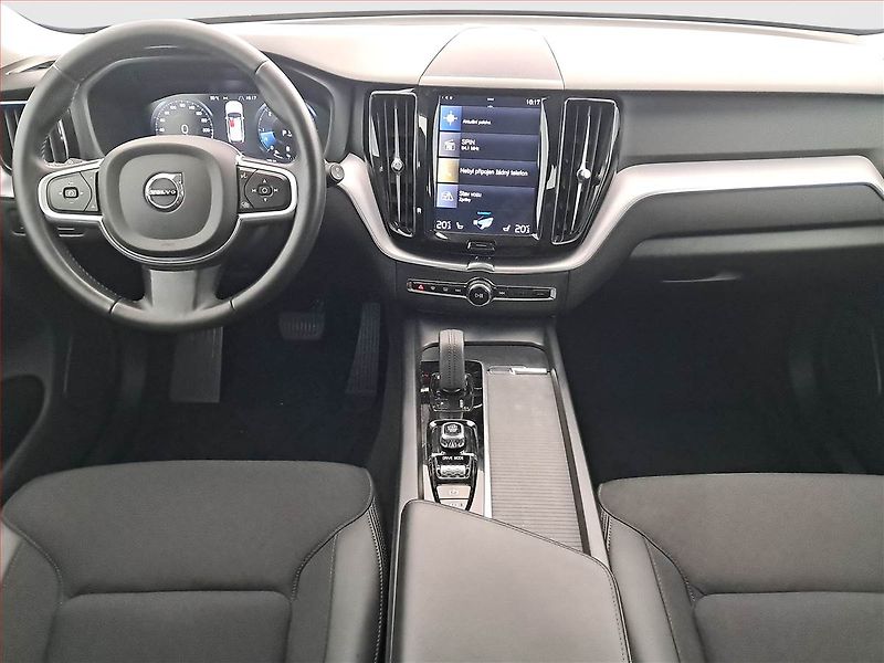 Volvo XC60 (2020) B4 AWD - fotka 8 z 18